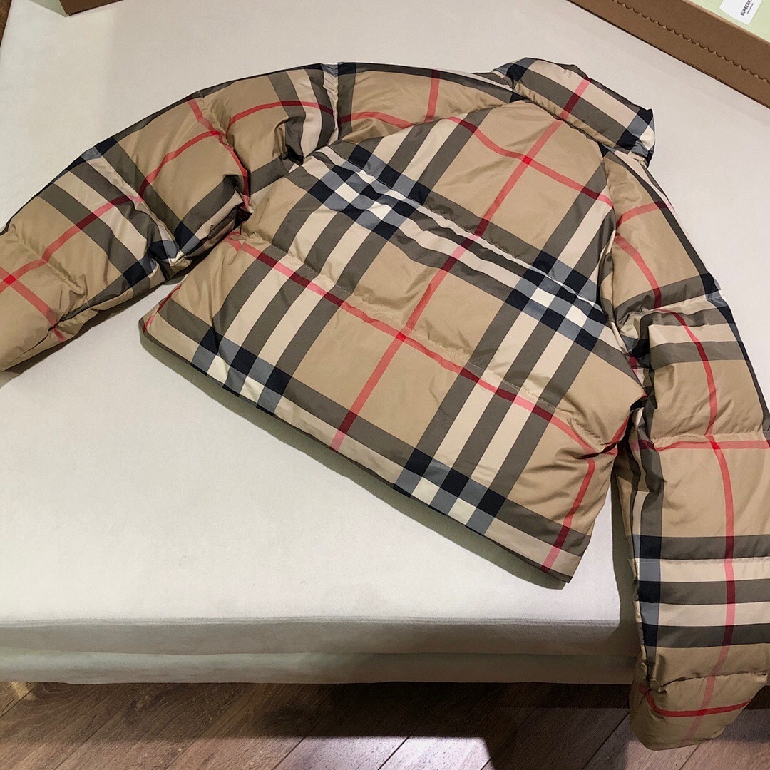 Burberry Plaid Print Short Velvet (Women) - Image 5