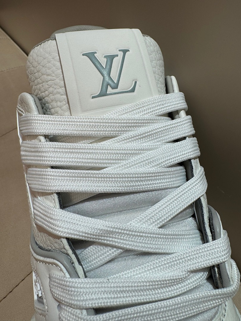 Unbranded Trainer - Image 8