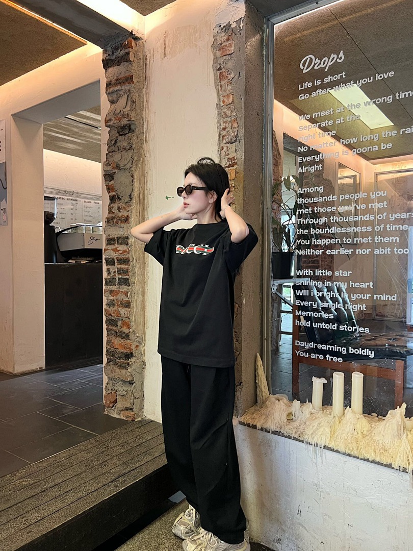 Gucci Leather Strap Print Short Sleeve - Image 13