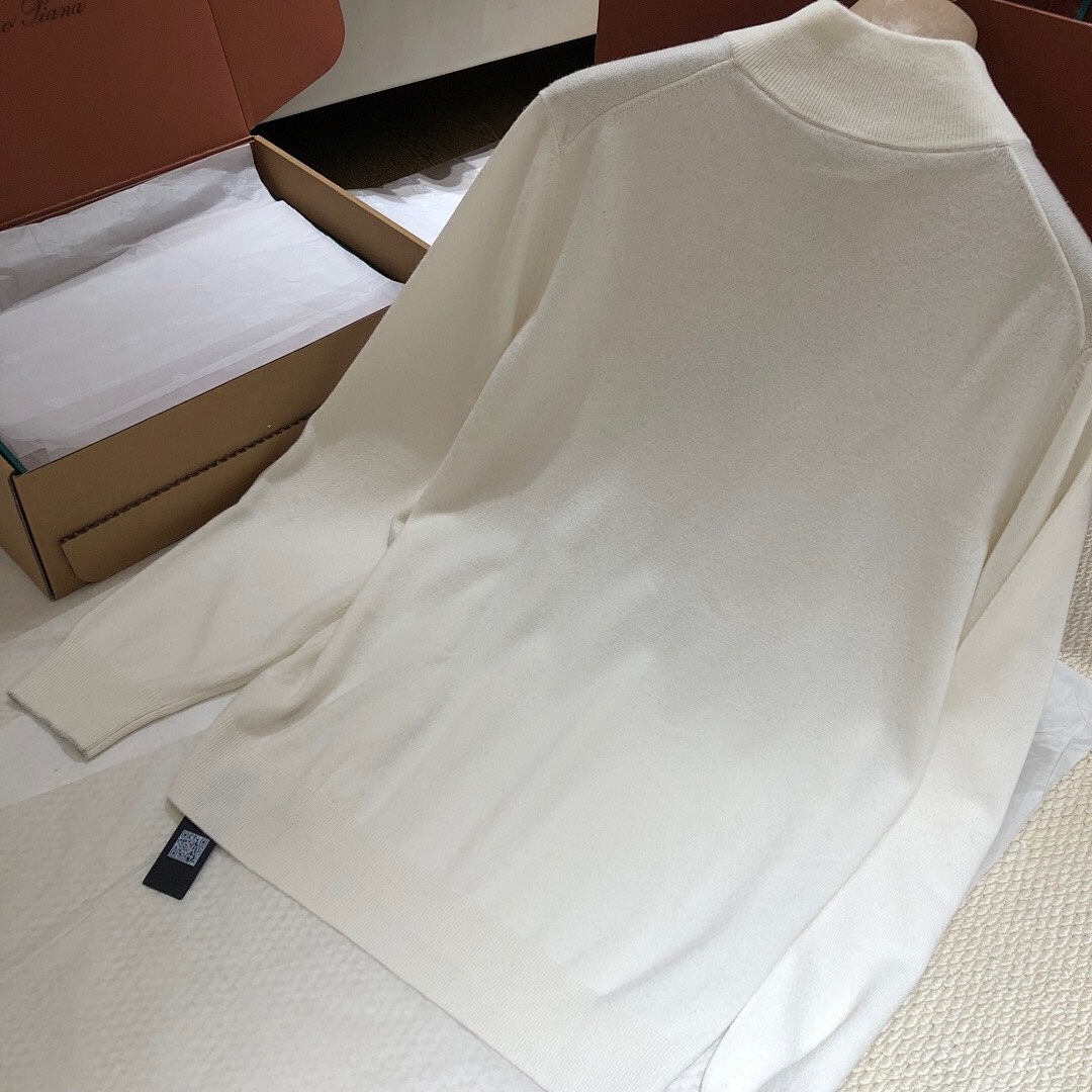 Unbranded Mountain Velvet Half Fleece (White) - Image 4