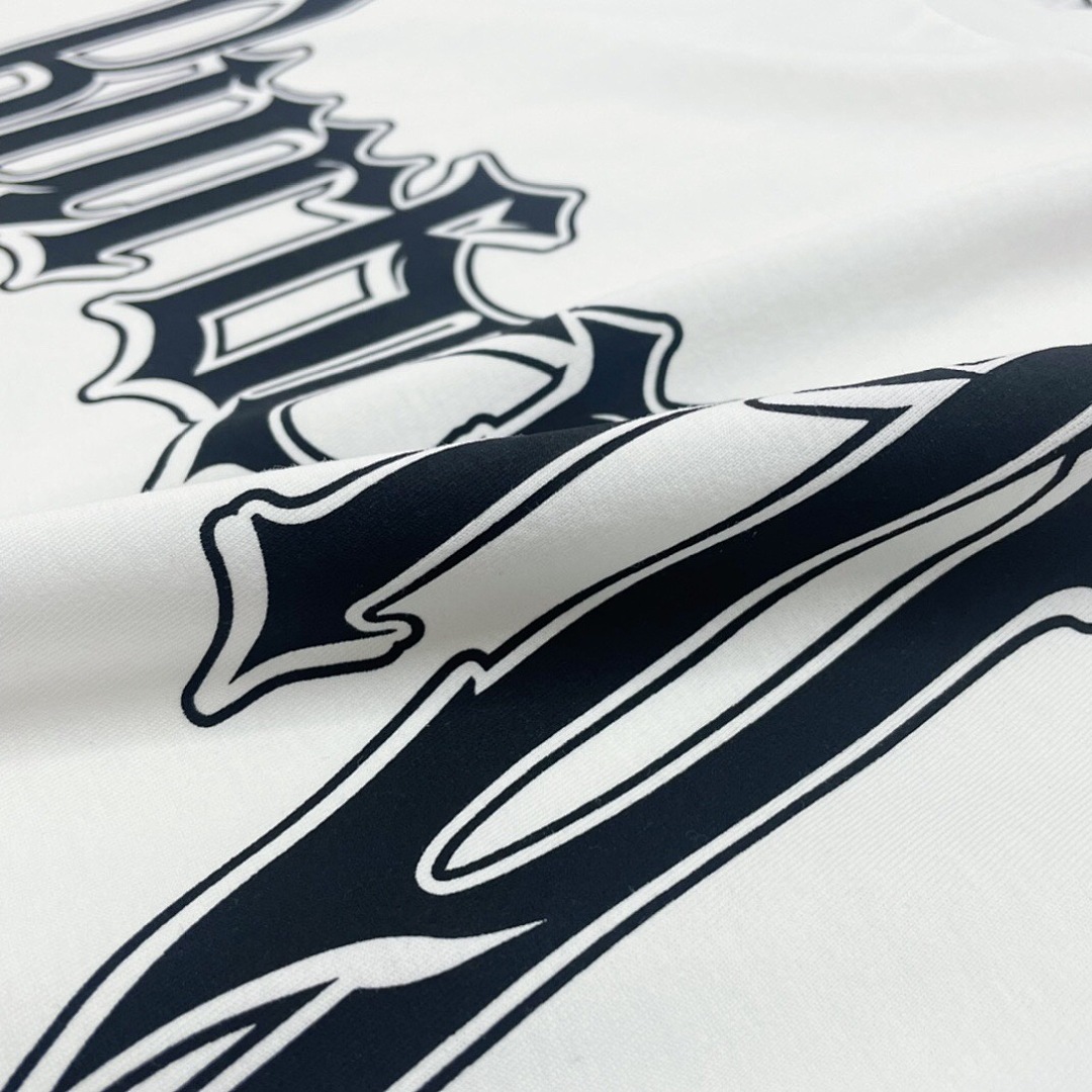 Burberry BU Electric Big Logo Short Sleeve - Image 6