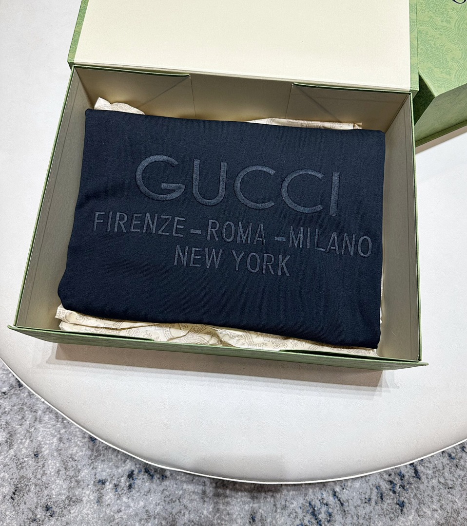 Gucci GU City Embroidered Short Sleeve (Black) - Image 10