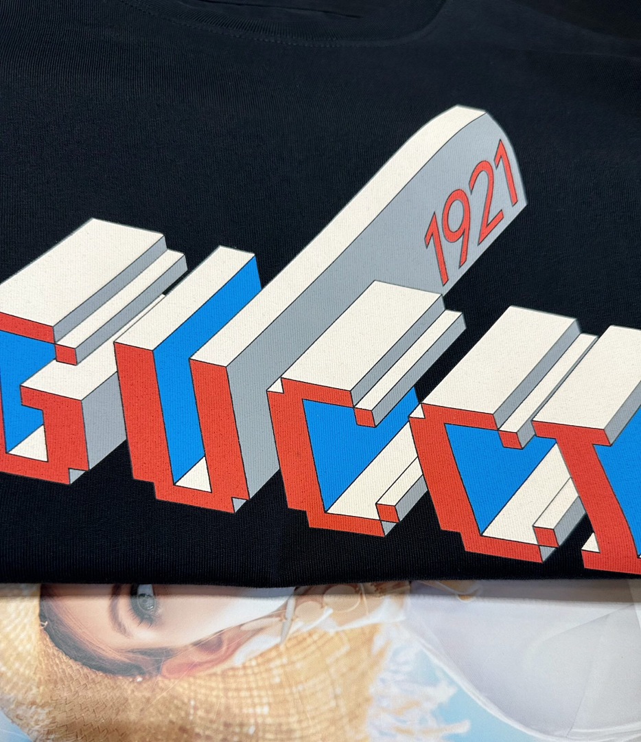 Gucci G Print Short Sleeve - Image 6