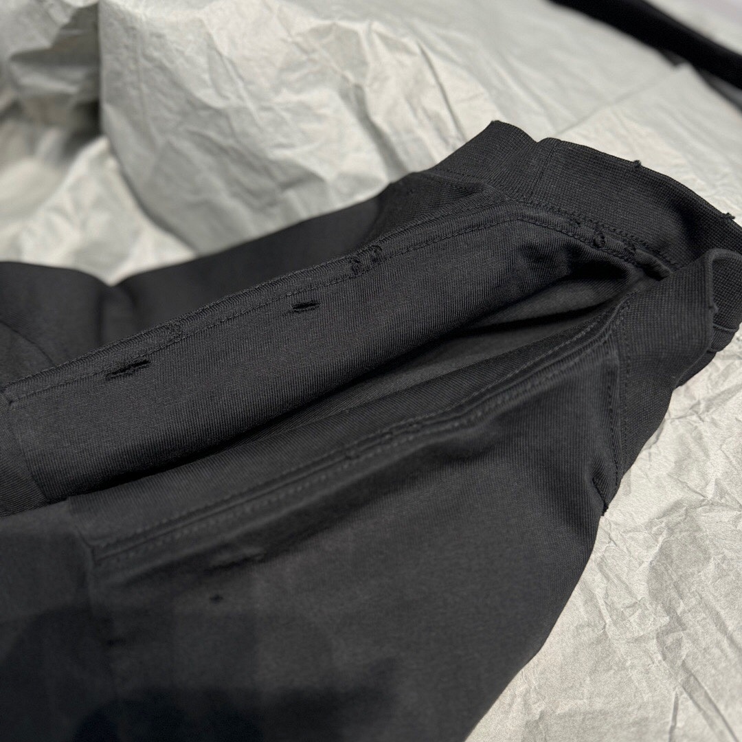 Balenciaga Diamond Short Sleeve (Black) - Image 8