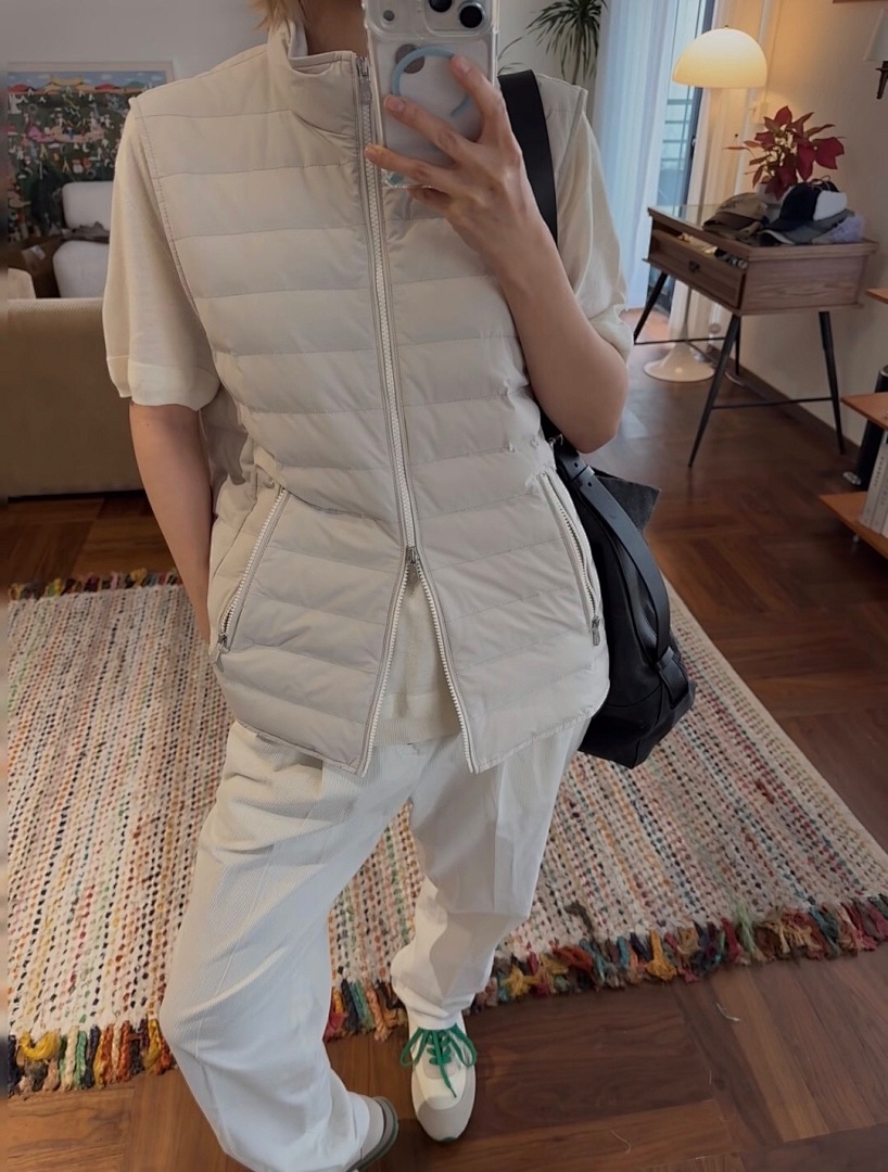 Unbranded Velvet Vest (White) - Image 9