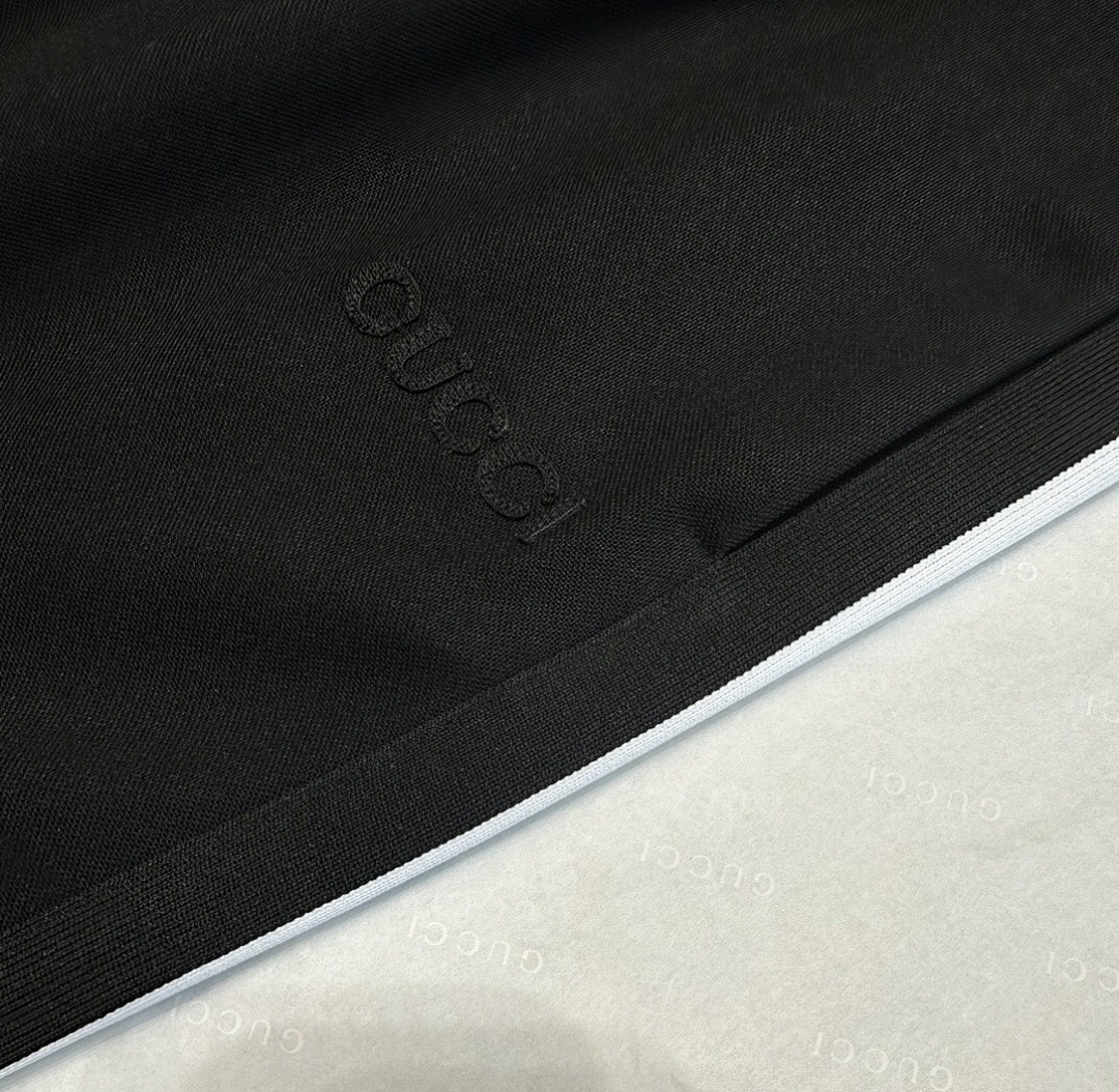 Gucci Embroidered Long - Image 4