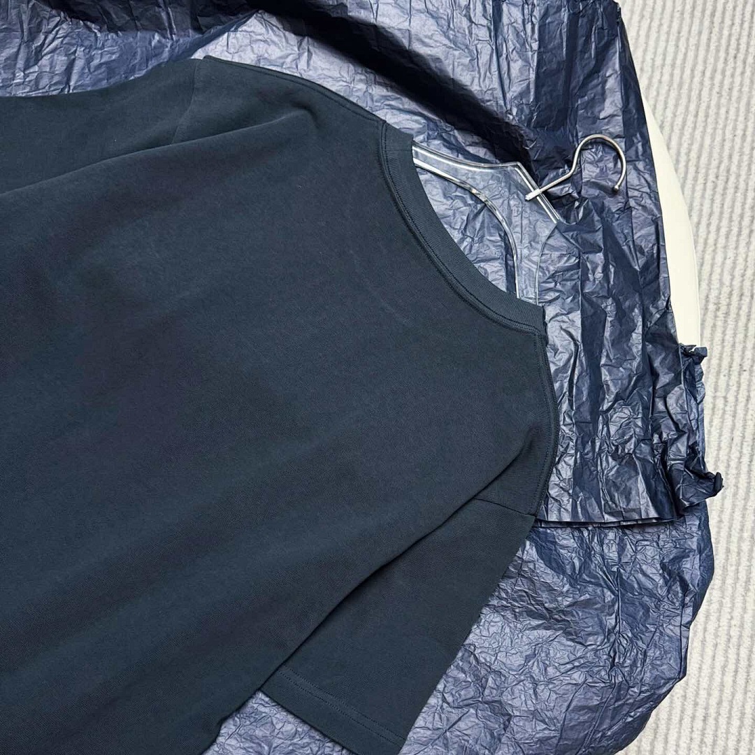 Unbranded DR Embroidered T - Image 6