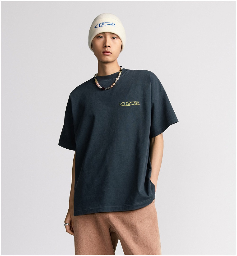 Unbranded DR Star Embroidered T - Image 13