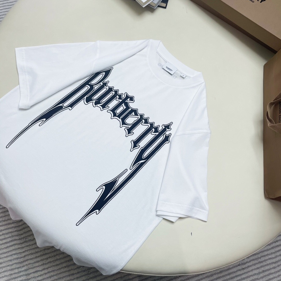 Burberry BU Electric Big Logo Short Sleeve - Image 3