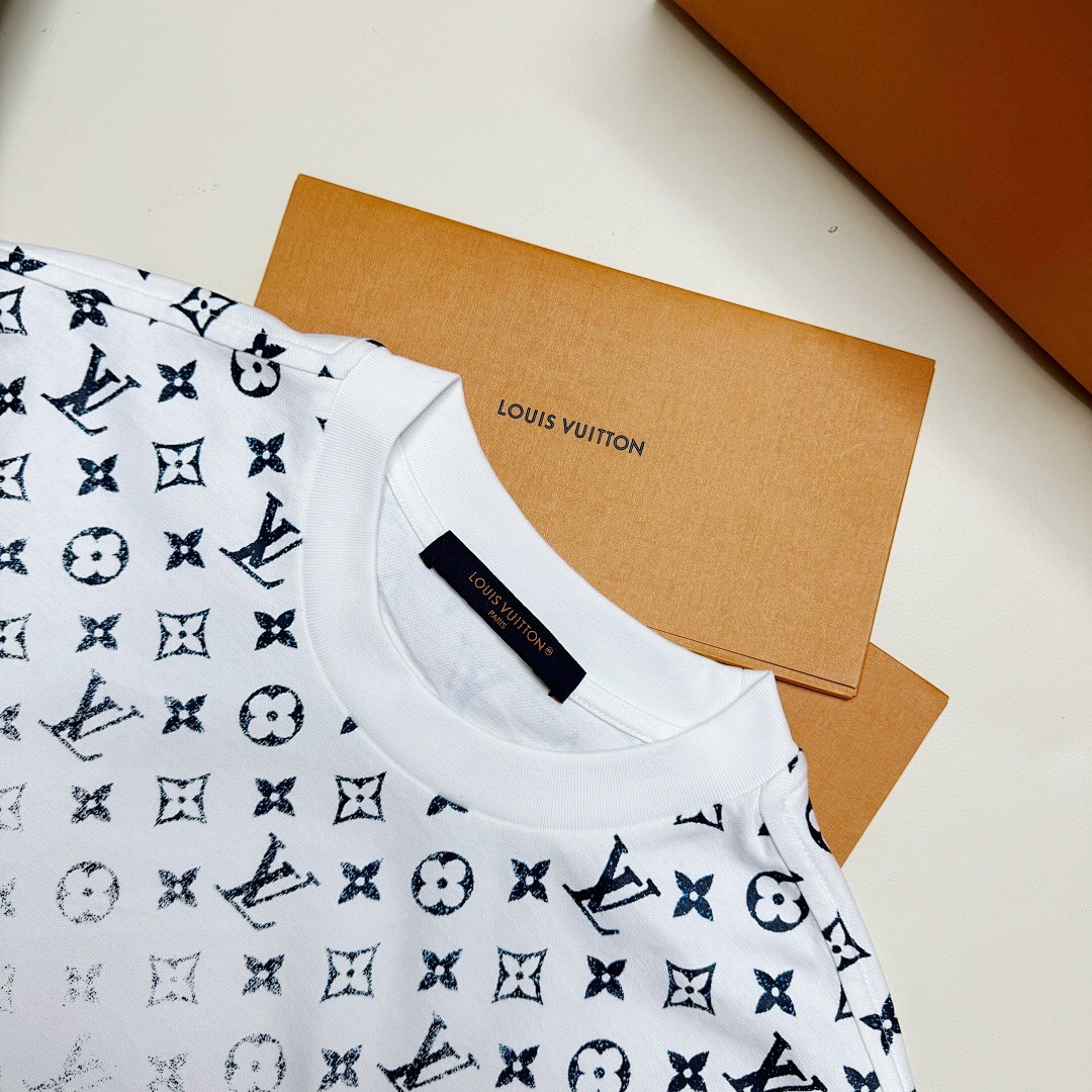 Unbranded Gradient Print Short Sleeve - Image 10