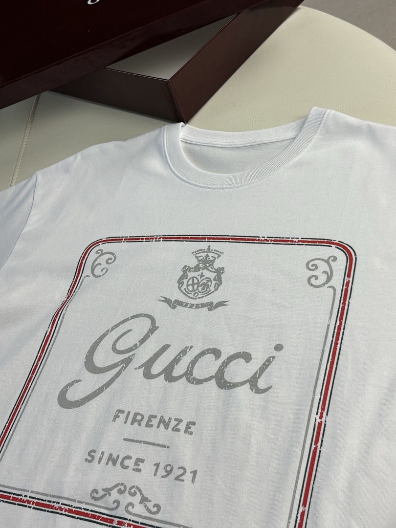 Gucci White 1921 Print Short Sleeve - Image 4