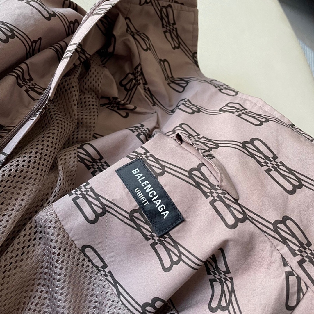 Balenciaga BB Logo Wind - Image 10