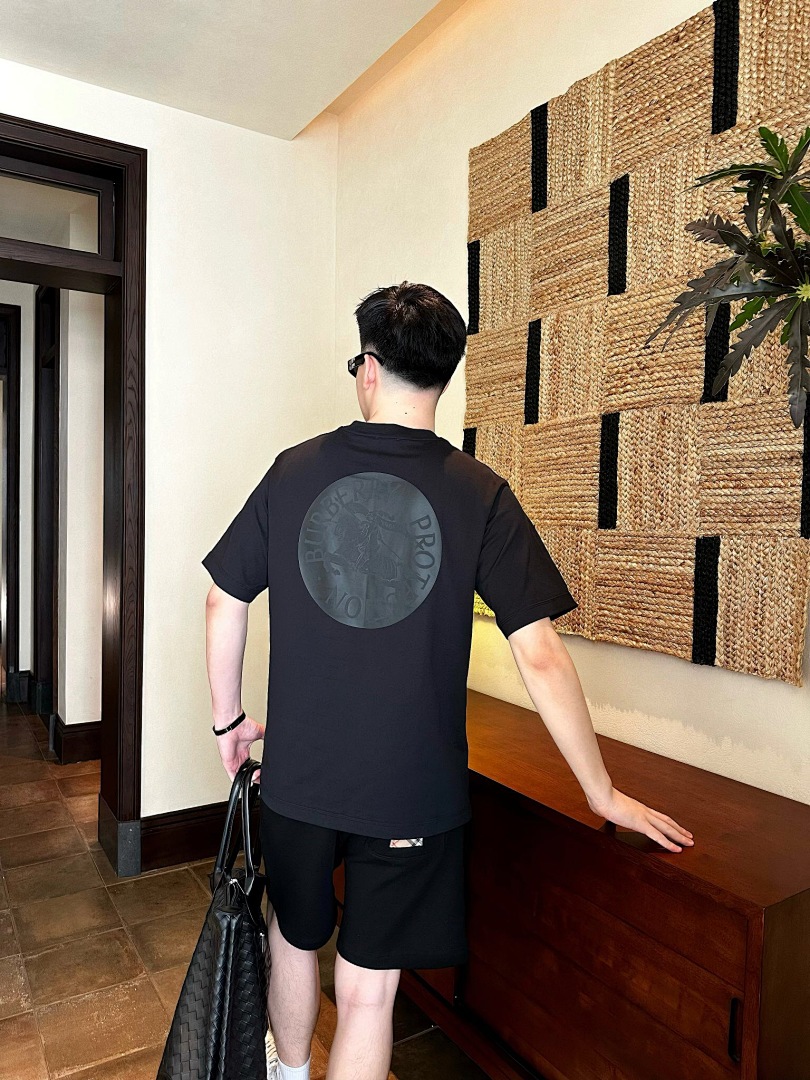 Burberry Gum Print Short Sleeve (Black) - Image 29