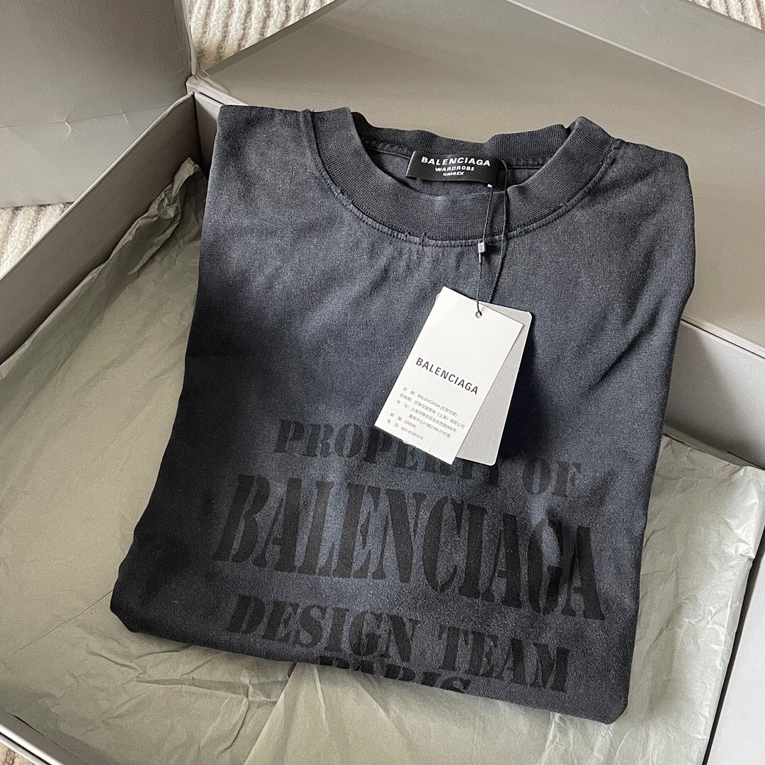 Balenciaga BA T