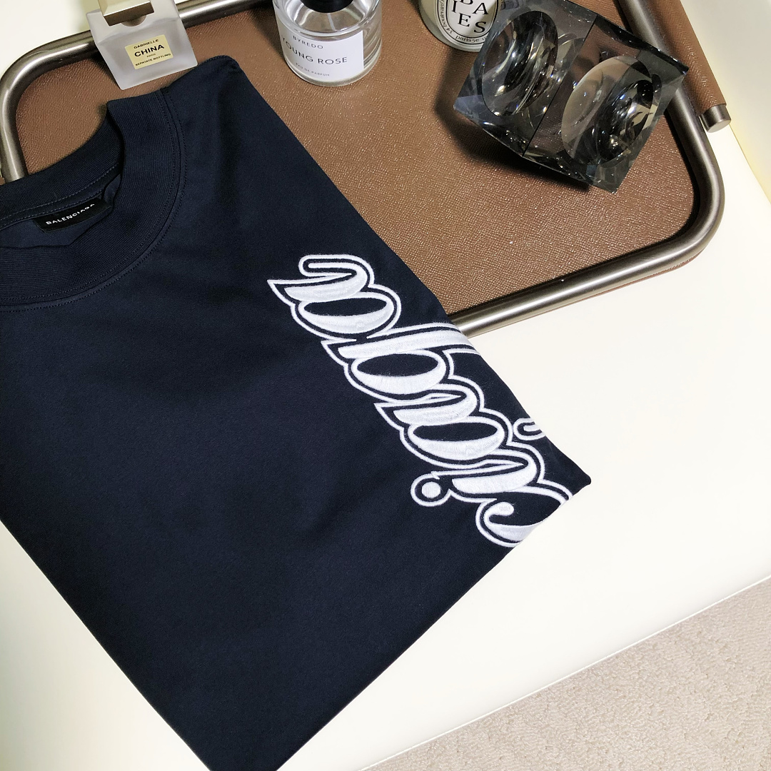 Balenciaga Big T - Image 10
