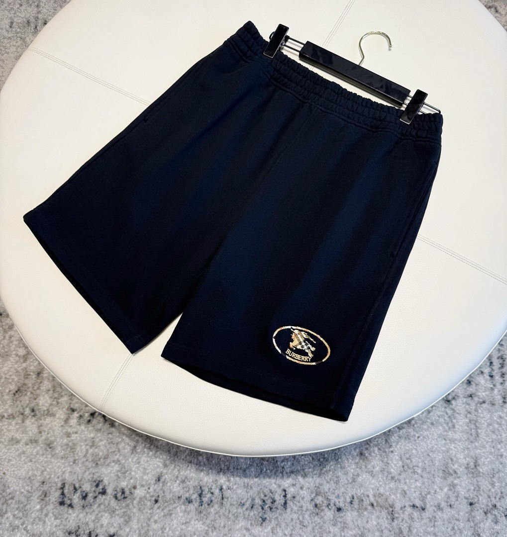 Burberry Label Short - Image 4