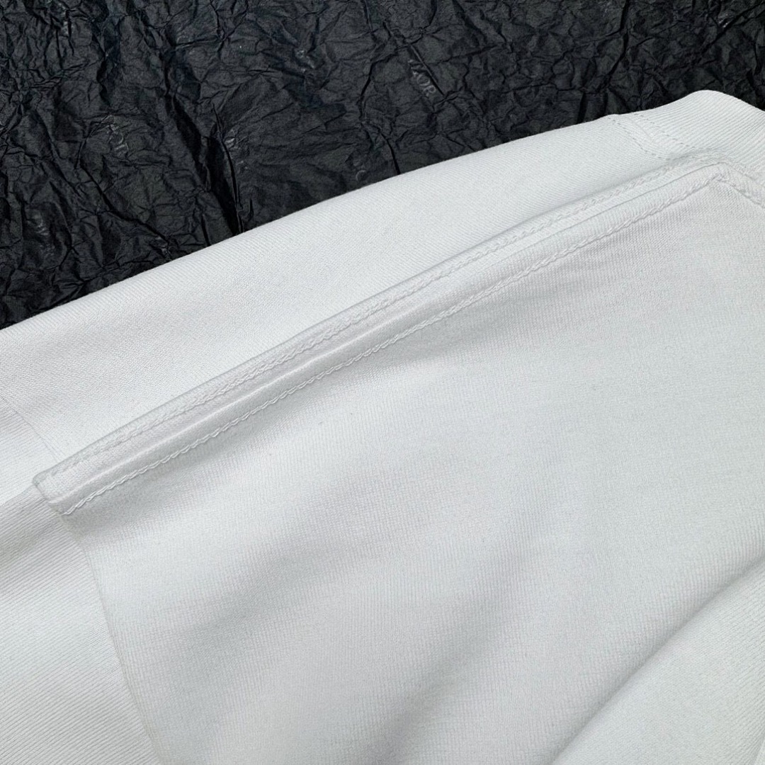 Unbranded DR Velvet Logo Print Short Sleeve - Image 5