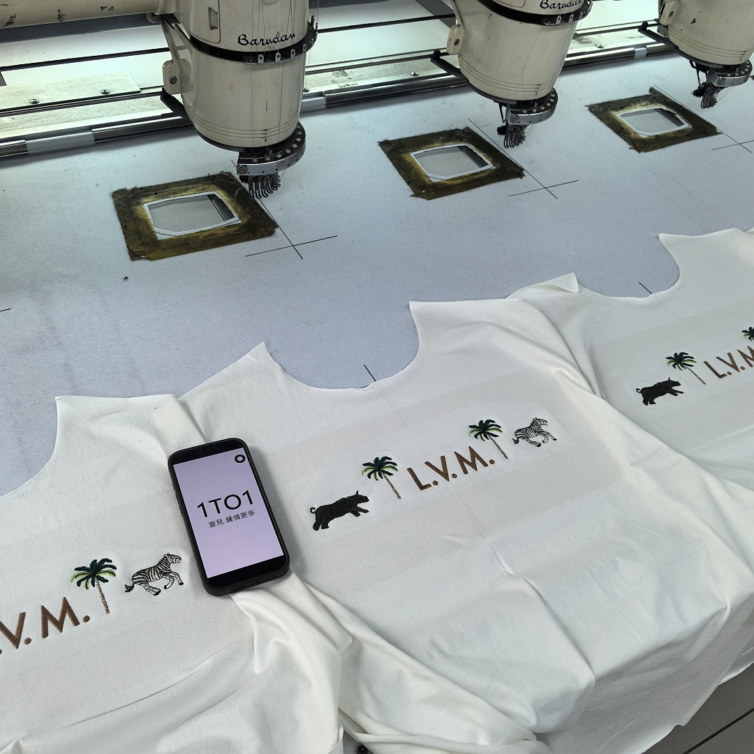 Unbranded Strap Embroidered T (White) - Image 2