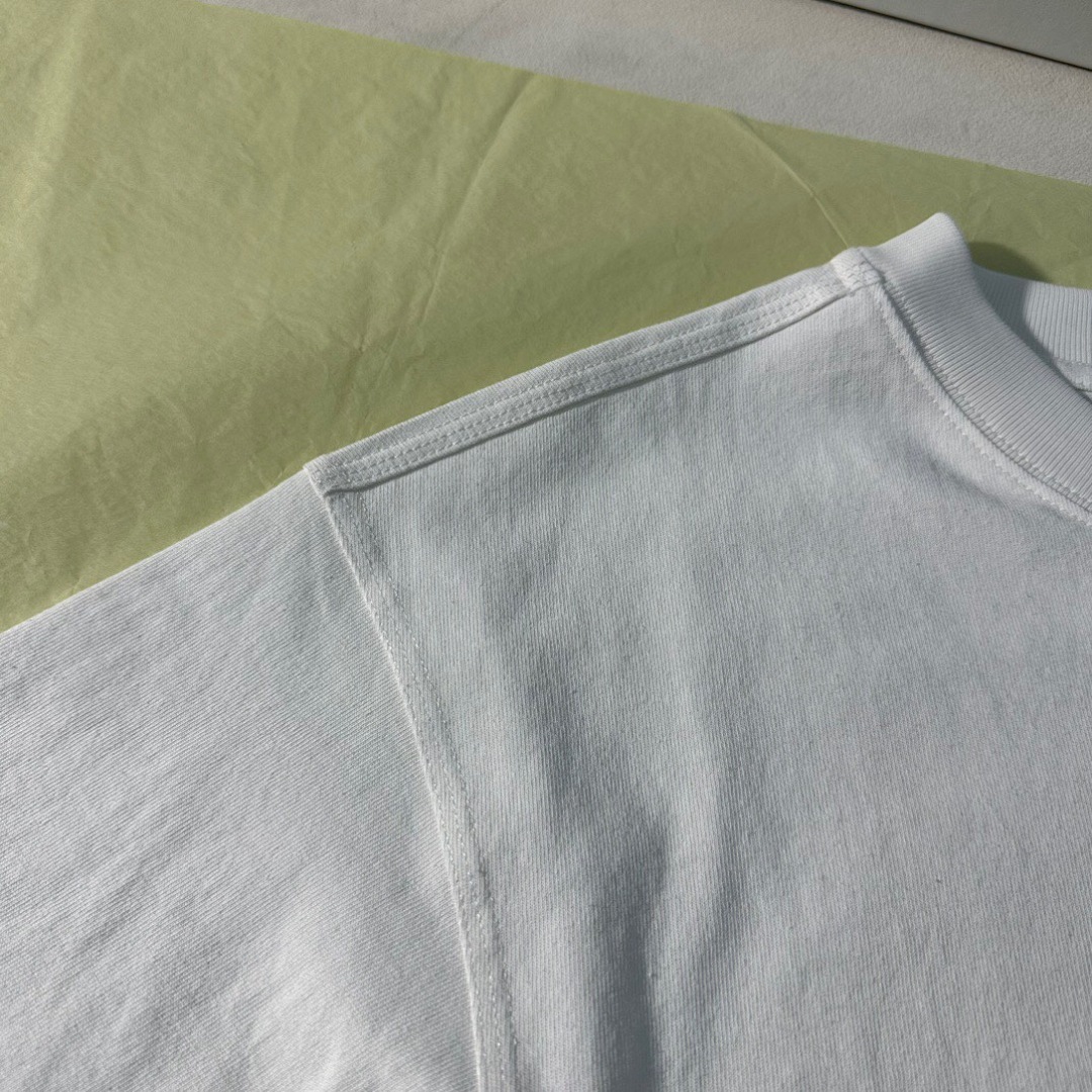 Burberry Water Embroidered T - Image 6