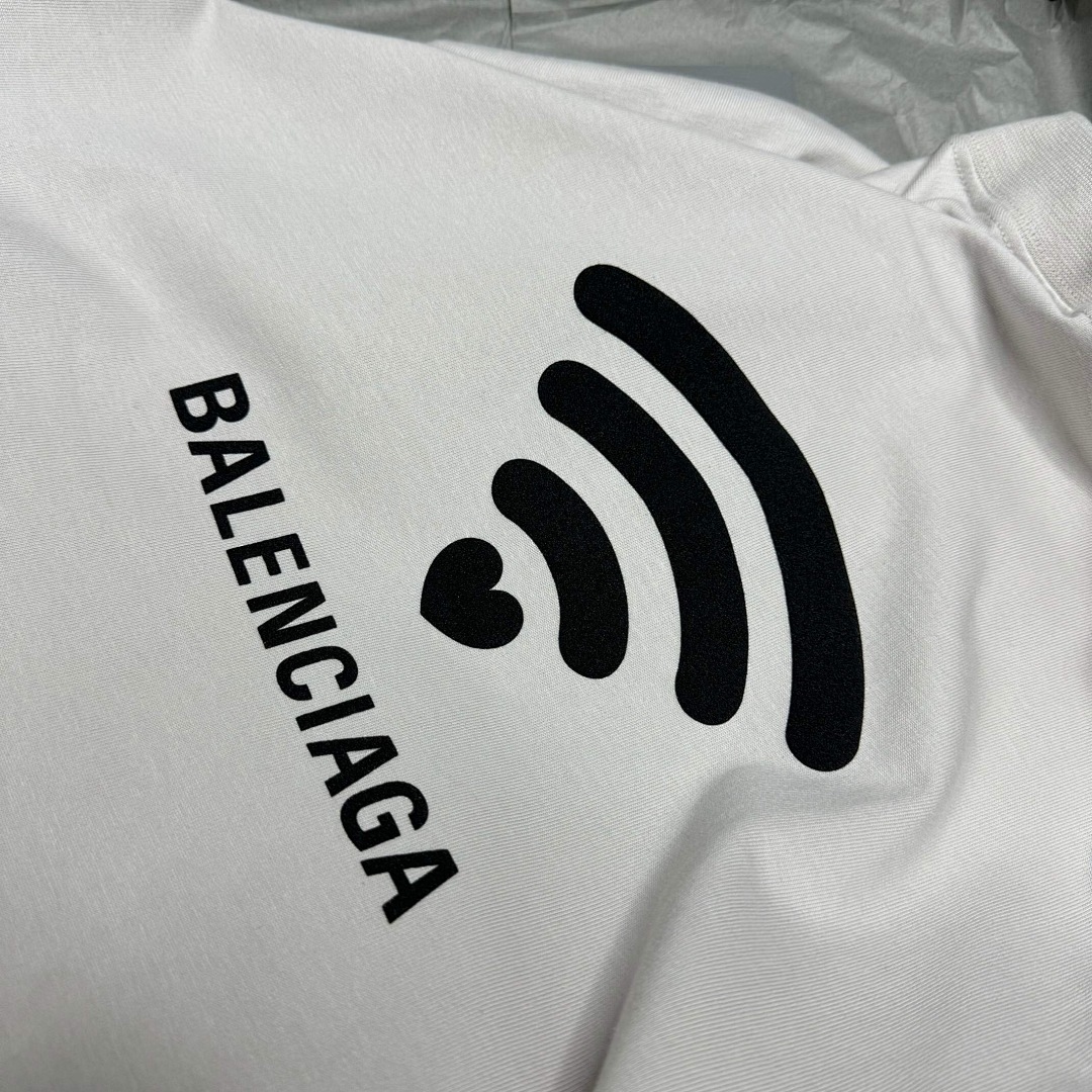 Balenciaga 520 Limited Exclusive Short Sleeve - Image 9