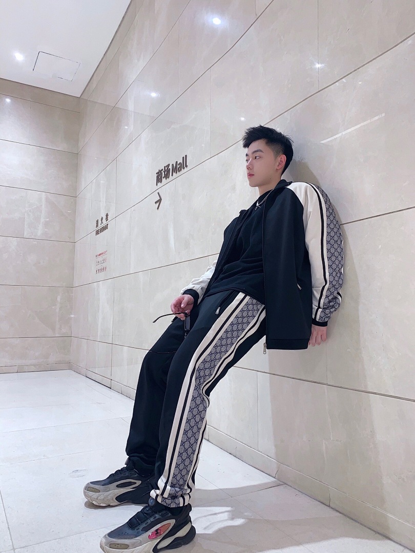 Gucci G - Image 15