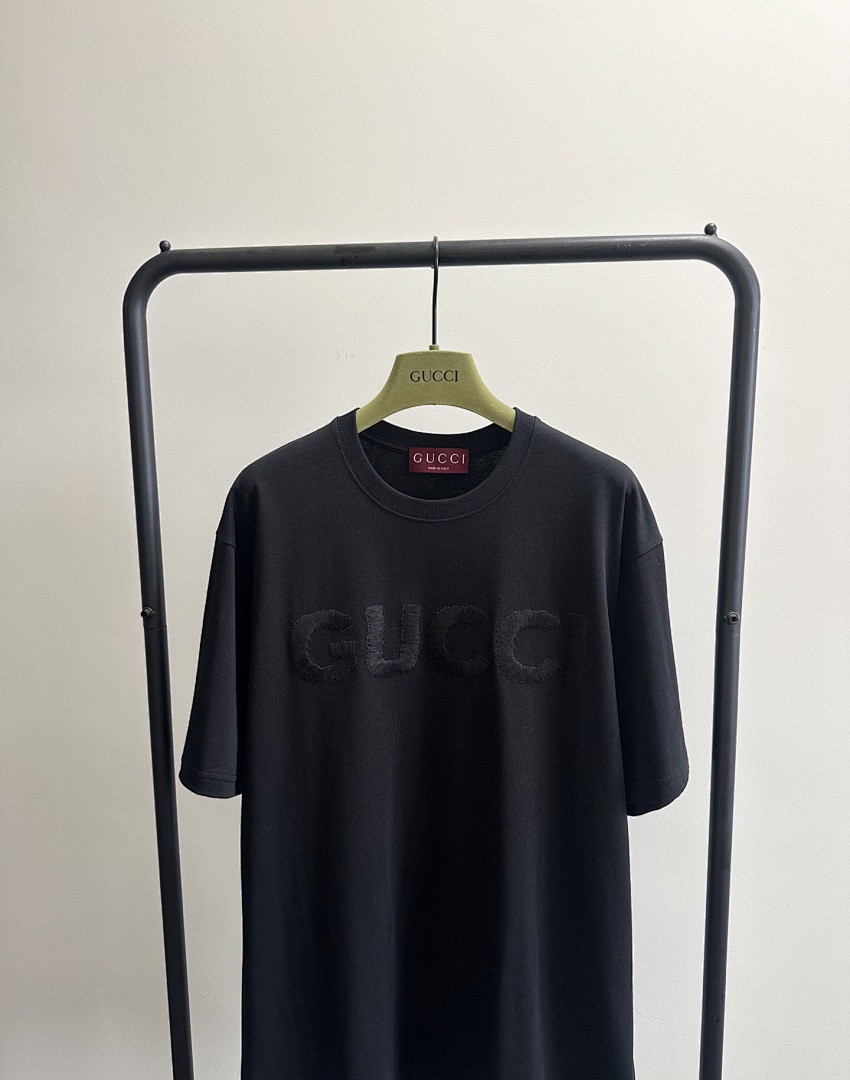Gucci Fleece Embroidered T (Black) - Image 10