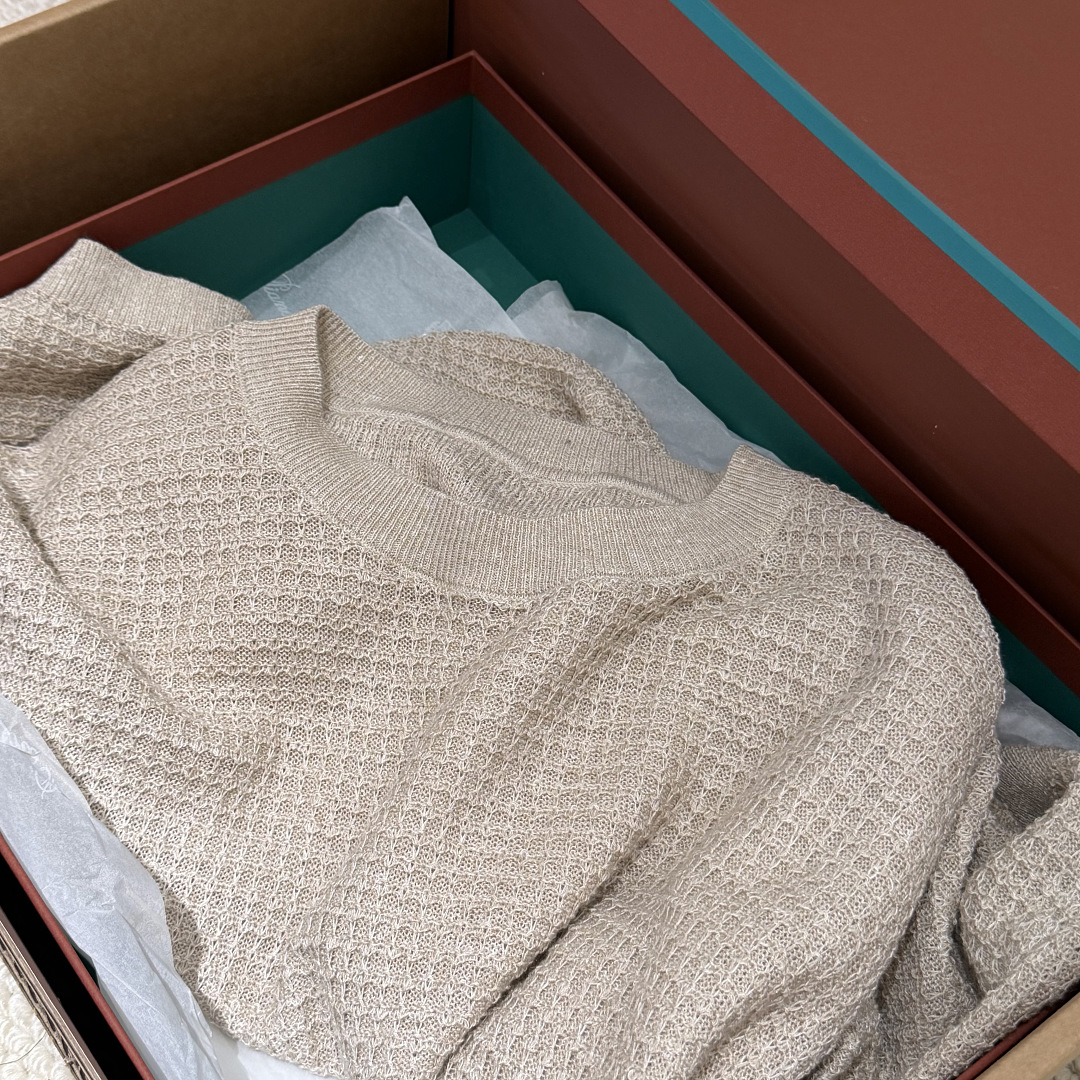 Unbranded T - Image 9