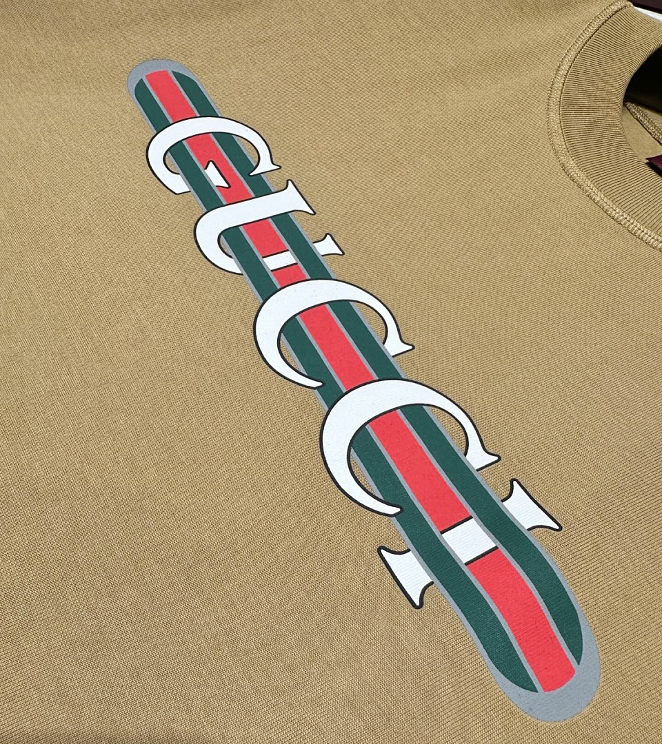 Gucci Leather Strap Print Short Sleeve - Image 7