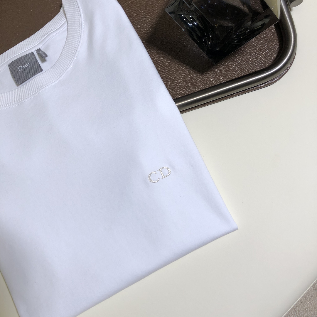 Unbranded Small Cd Embroidered T (White) - Image 4