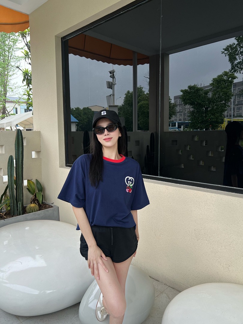 Gucci Peach Embroidered Short Sleeve - Image 11