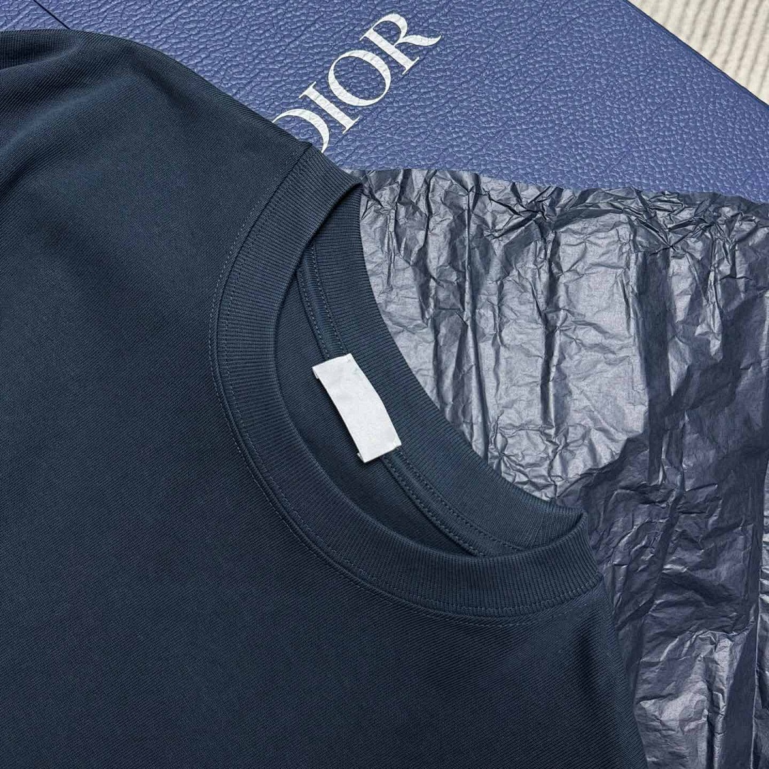 Unbranded DR Star Embroidered T - Image 6
