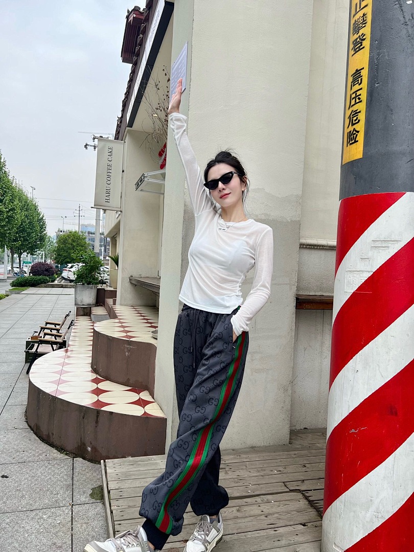Gucci Strap Long - Image 16