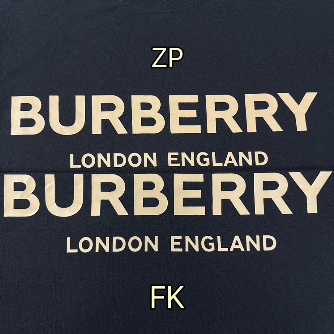 Burberry BU Gold Print T - Image 17