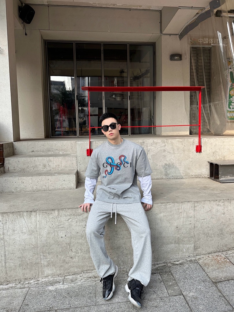 Gucci Limited Exclusive Long Sleeve T - Image 11