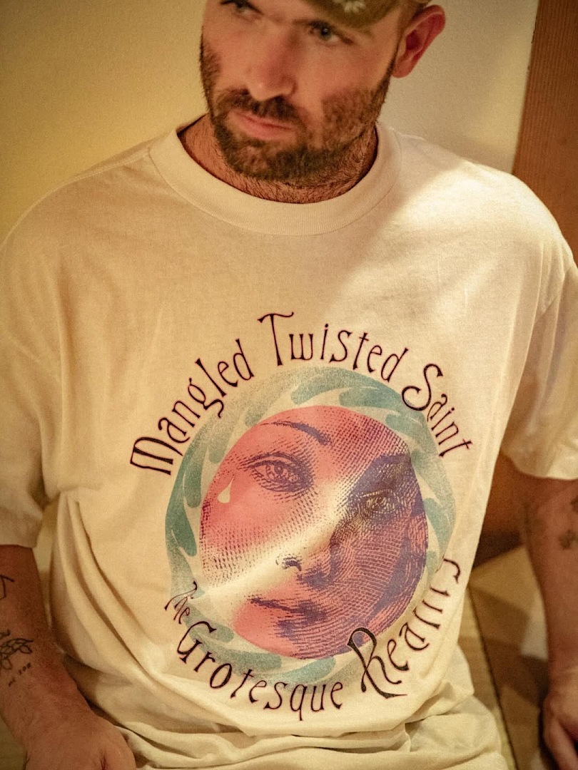 Unbranded Collab Print TEE - Image 23