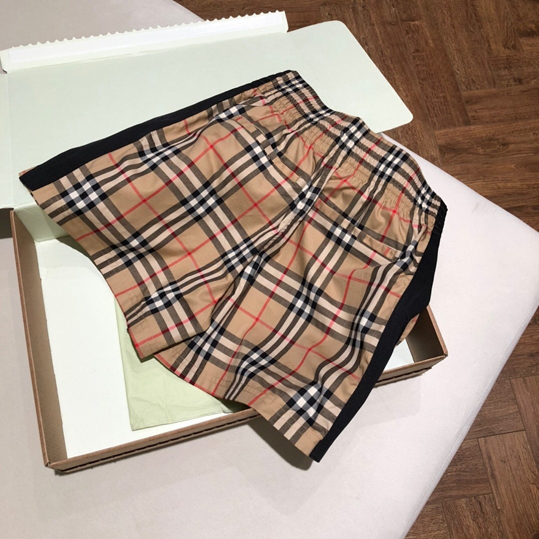 Burberry Black Short (Women)