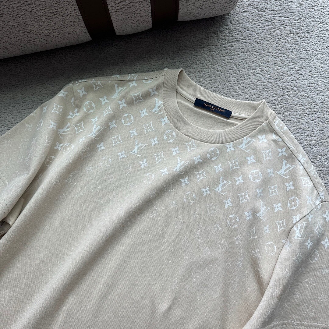 Unbranded Gradient Print