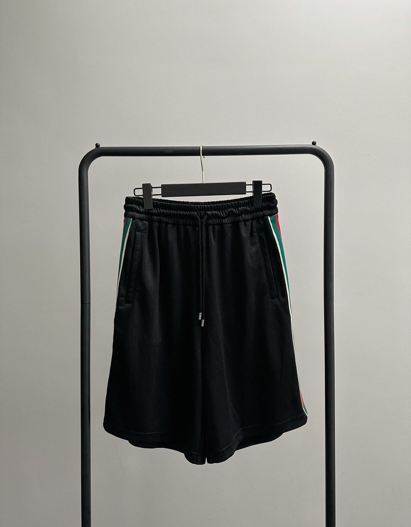 Gucci GU Red Green Strap Striped Short - Image 10