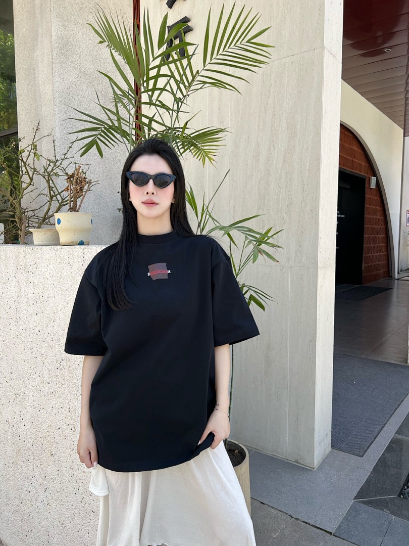 Balenciaga Floral Gum Strap T - Image 18
