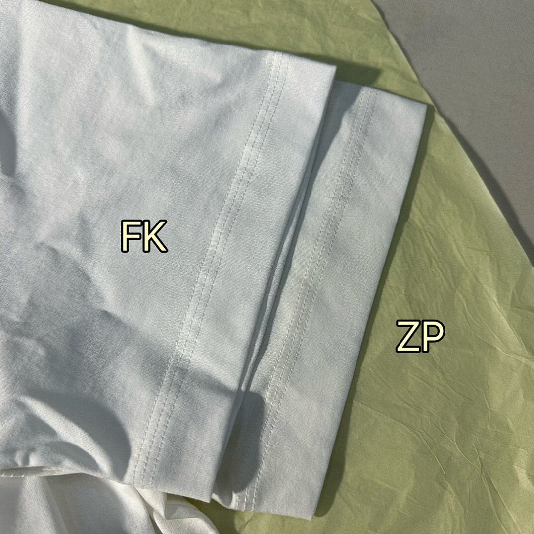Burberry Embroidered T - Image 10