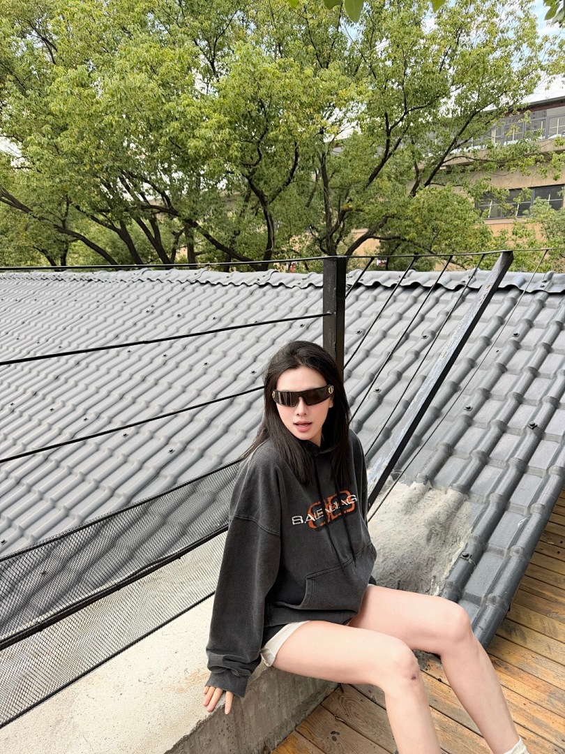 Balenciaga Print - Image 17