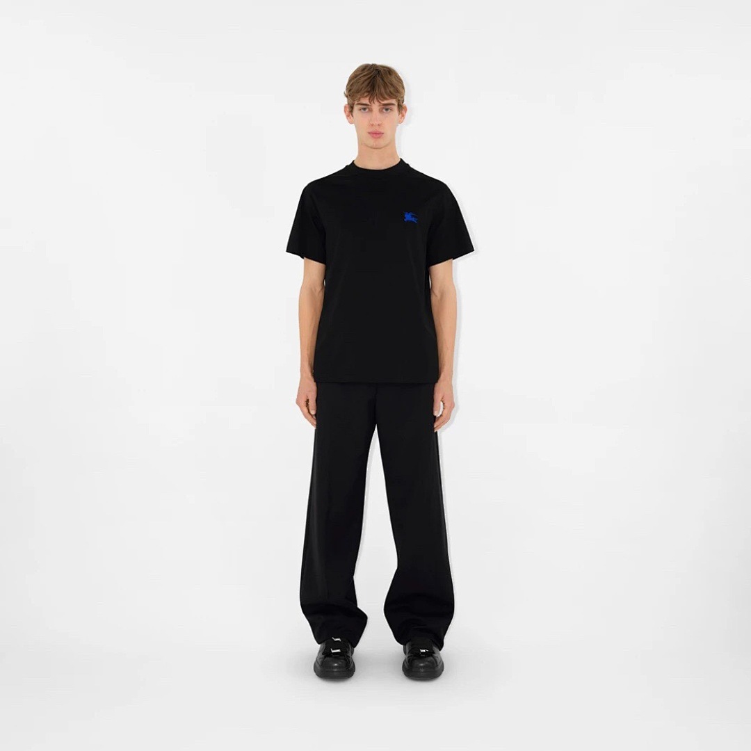 Burberry Embroidered T - Image 17