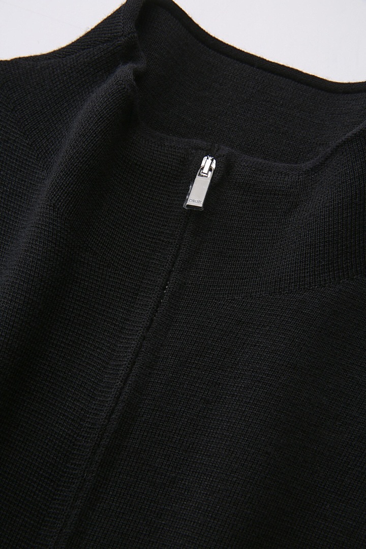 Unbranded CD Embroidered Fleece - Image 16