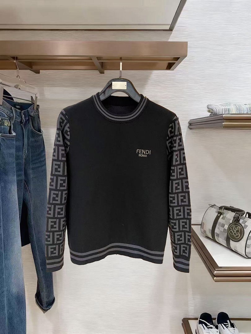 Christian Louboutin FFF Fleece, photo 1