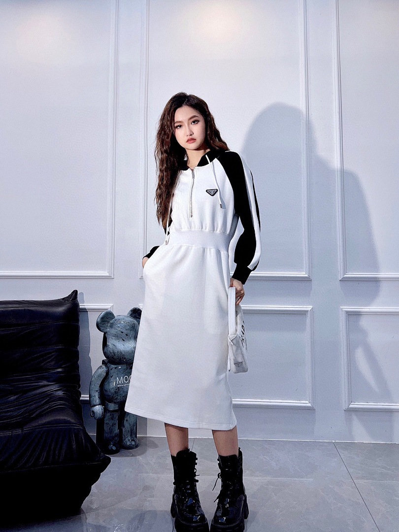 Christian Louboutin Christian Louboutin Sports Hooded Dress, photo 1