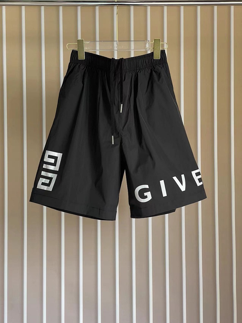 Christian Louboutin Short, photo 1