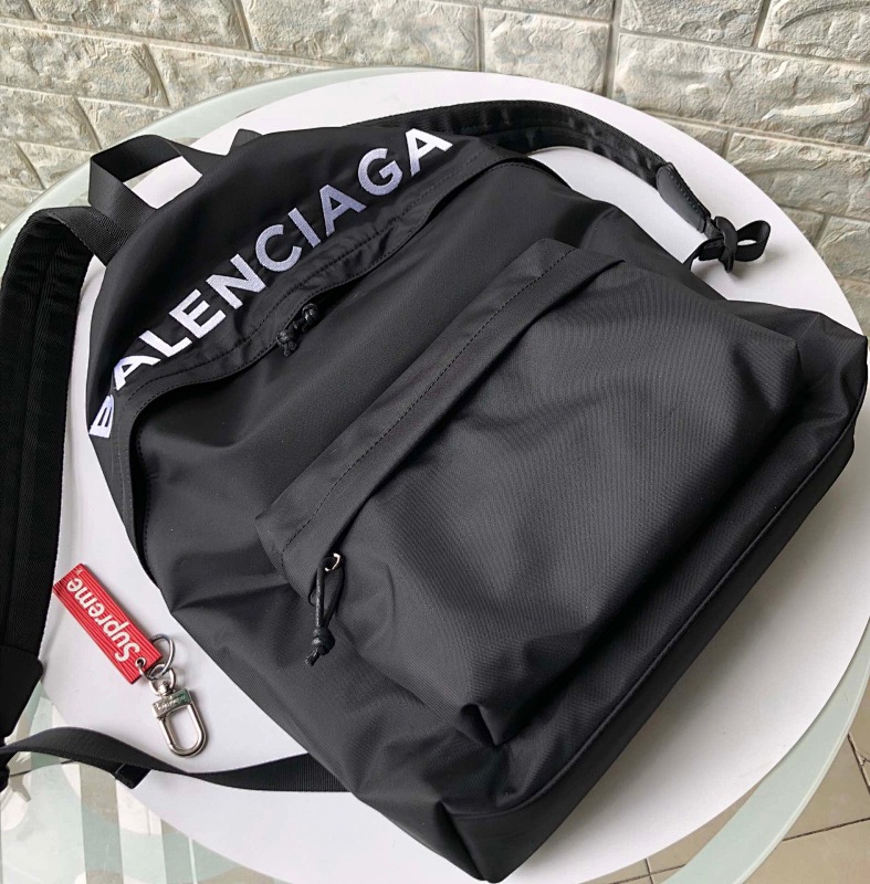 Other Men's Balegal Bags, photo 1