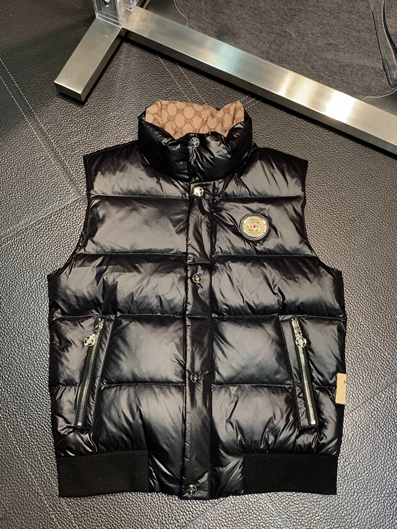 Christian Louboutin Christian Louboutin Velvet Vest, photo 1