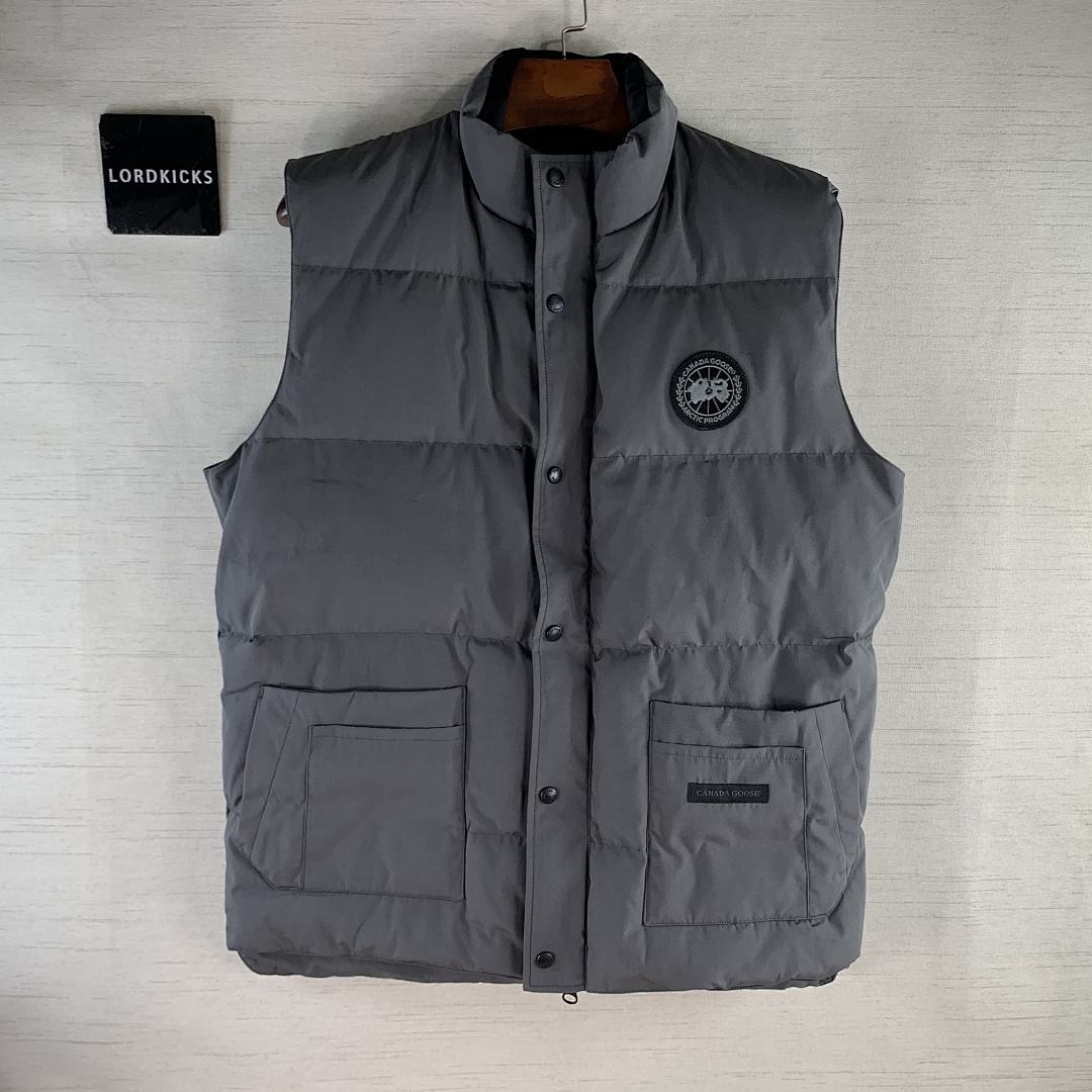 Other DE274 C*NADA G*OSE Vest, photo 1