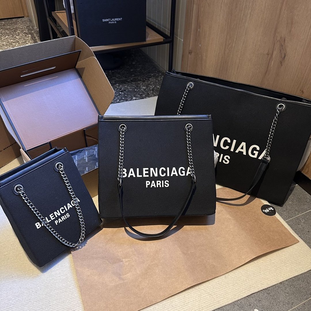 Other Tote, photo 1